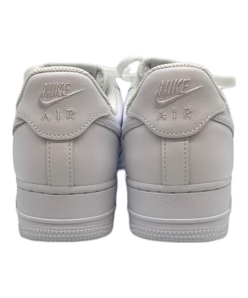 NIKE（ナイキ）NIKE (ナイキ) ローカットスニーカー ホワイト サイズ:24.0の古着・服飾アイテム