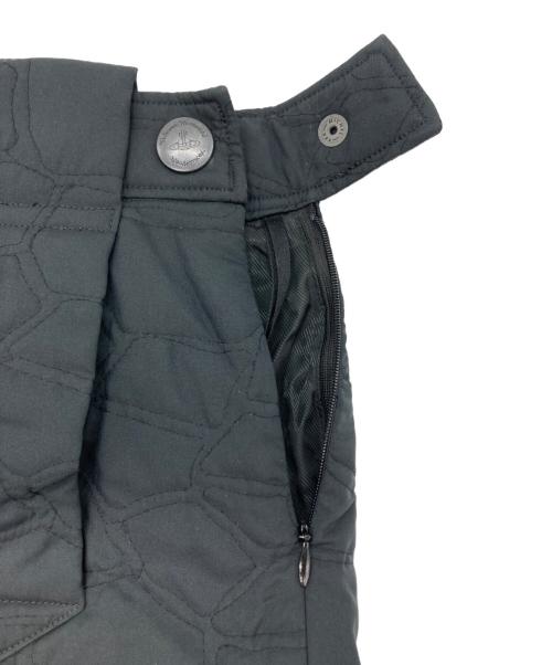 Vivienne Westwood ANGLOMANIA（ヴィヴィアンウエストウッドアングロマニア）Vivienne Westwood ANGLOMANIA (ヴィヴィアンウエストウッドアングロマニア) キルティングスカート ブラック サイズ:Sの古着・服飾アイテム