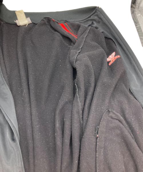 adidas（アディダス）adidas (アディダス) ATPトラックジャケット ブラック×レッド サイズ:-の古着・服飾アイテム