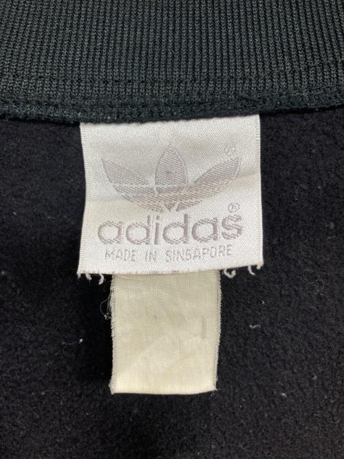 adidas（アディダス）adidas (アディダス) トラックジャケット ブラック×レッド サイズ:-の古着・服飾アイテム