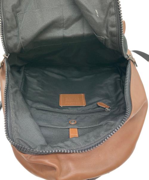 COACH（コーチ）COACH (コーチ) リュック ブラウン×ブラックの古着・服飾アイテム