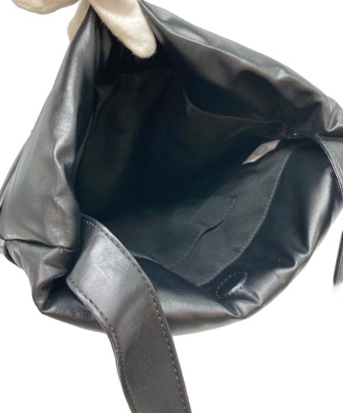 RIM.ARK（リムアーク）RIM.ARK (リムアーク) Suit tablet case/パデッドバッグ ブラック サイズ:- 未使用品の古着・服飾アイテム