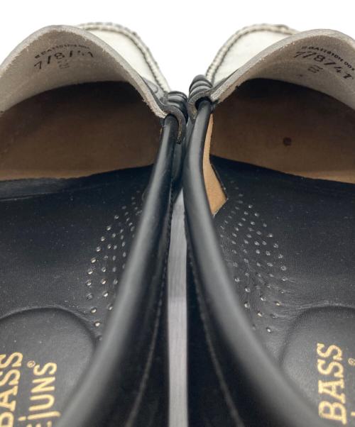 G.H.BASS（ジーエイチバス）G.H.BASS (ジーエイチバス) コインローファー ブラック×ホワイト サイズ:41の古着・服飾アイテム