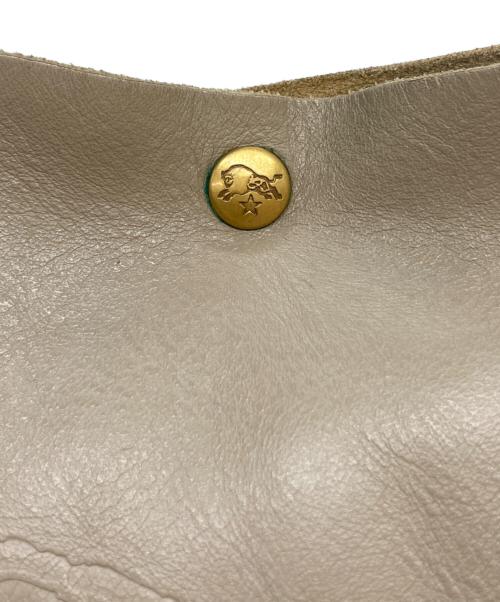 IL BISONTE（イル ビゾンテ）IL BISONTE (イル ビゾンテ) レザーショルダーバッグ グレーの古着・服飾アイテム