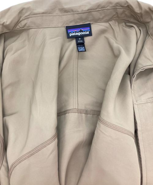 Patagonia（パタゴニア）Patagonia (パタゴニア) イスマス・アンラインド・ジャケット ベージュ サイズ:Mの古着・服飾アイテム