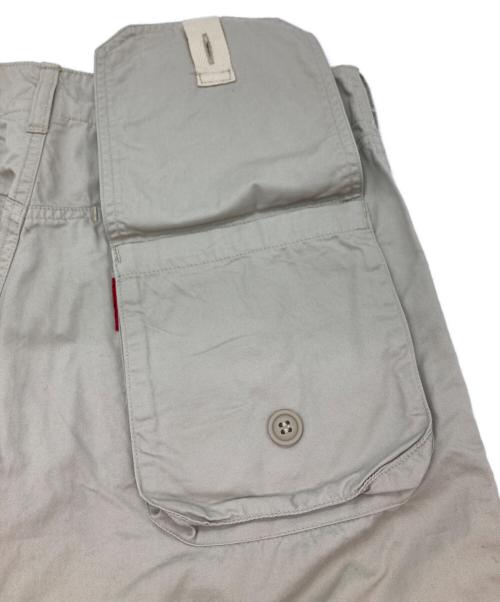 GOODENOUGH（グッドイナフ）GOODENOUGH (グッドイナフ) ダブルニーハーフパンツ ベージュ サイズ:Mの古着・服飾アイテム