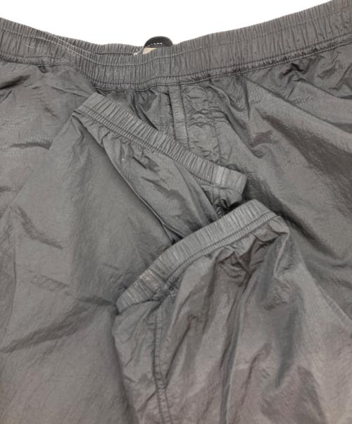 STONE ISLAND（ストーンアイランド）STONE ISLAND (ストーンアイランド) NYLON METAL TRACK PANTS /ナイロンパンツ ブラック サイズ:Ⅼの古着・服飾アイテム