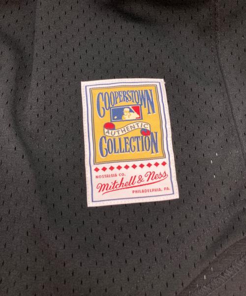 MITCHELL & NESS（ミッチェルアンドネス）MITCHELL & NESS (ミッチェルアンドネス) ベースボールシャツ ブラック サイズ:44の古着・服飾アイテム