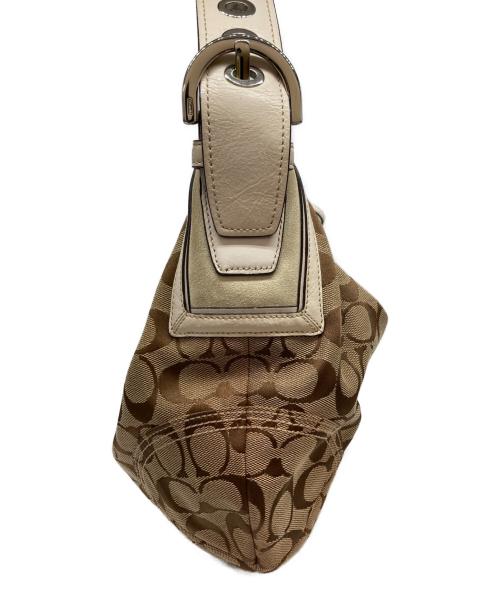 COACH（コーチ）COACH (コーチ) シグネチャーワンショルダーバッグ ベージュ×ホワイトの古着・服飾アイテム