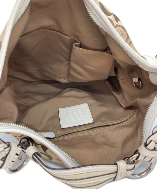 COACH（コーチ）COACH (コーチ) シグネチャーワンショルダーバッグ ベージュ×ホワイトの古着・服飾アイテム