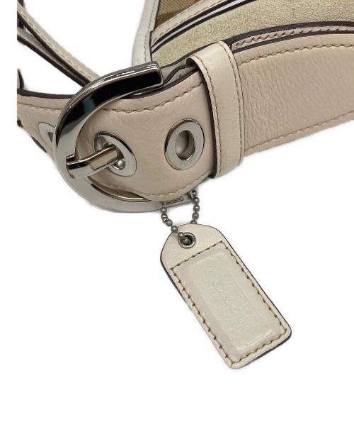 COACH（コーチ）COACH (コーチ) シグネチャーワンショルダーバッグ ベージュ×ホワイトの古着・服飾アイテム