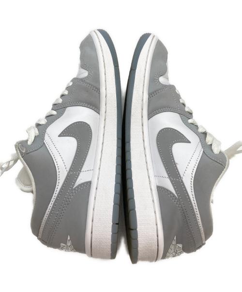 NIKE（ナイキ）NIKE (ナイキ) スニーカー グレー×ホワイト サイズ:24.5の古着・服飾アイテム