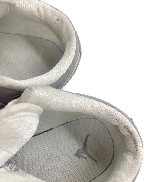 NIKE（ナイキ）NIKE (ナイキ) スニーカー グレー×ホワイト サイズ:24.5の古着・服飾アイテム