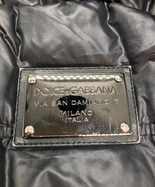 DOLCE & GABBANA（ドルチェ＆ガッバーナ）DOLCE & GABBANA (ドルチェ＆ガッバーナ) ロゴプレートボンバージャケット ブラック サイズ:Sの古着・服飾アイテム