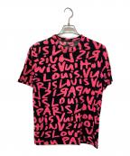 LOUIS VUITTONルイ ヴィトン）の古着「グラフィティプリントTシャツ」｜ピンク×ブラック