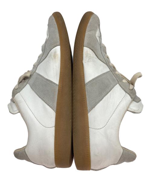 Maison Margiela（メゾンマルジェラ）Maison Margiela (メゾンマルジェラ) ローカットスニーカー/ジャーマントレーナー ホワイト×グレー サイズ:43の古着・服飾アイテム