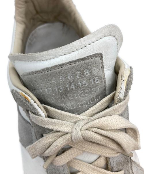 Maison Margiela（メゾンマルジェラ）Maison Margiela (メゾンマルジェラ) ローカットスニーカー/ジャーマントレーナー ホワイト×グレー サイズ:43の古着・服飾アイテム