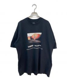 varrio mine×COOTIE PRODUCTIONS（ヴァーリオ マイン×クーティープロダクツ）の古着「プリントTシャツ」｜ブラック