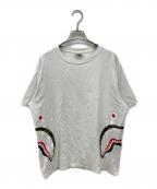 BAPE BY A BATHING APEベイプバイアベイシングエイプ）の古着「サイドシャークプリントTシャツ」｜ホワイト