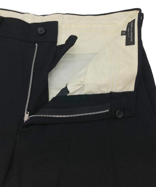 COMME des GARCONS HOMME PLUS（コムデギャルソンオムプリュス）COMME des GARCONS HOMME PLUS (コムデギャルソンオムプリュス) ワイドクロップドパンツ ブラック サイズ:XSの古着・服飾アイテム