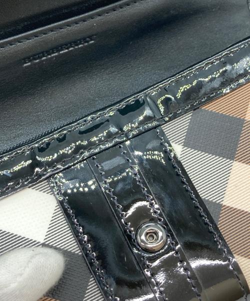 BURBERRY（バーバリー）BURBERRY (バーバリー) 長財布 ベージュ×ブラックの古着・服飾アイテム