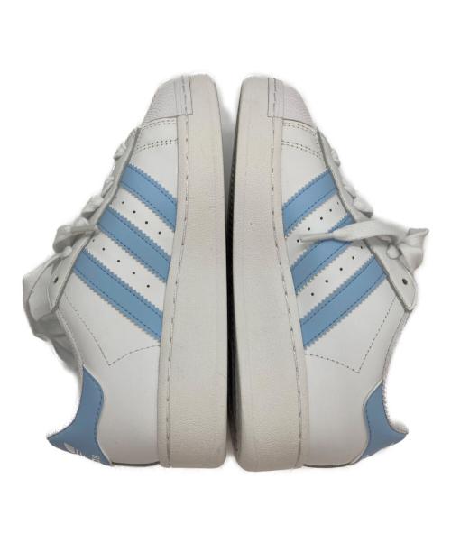 adidas（アディダス）adidas (アディダス) ローカットスニーカー ブルー×ホワイト サイズ:23.5の古着・服飾アイテム