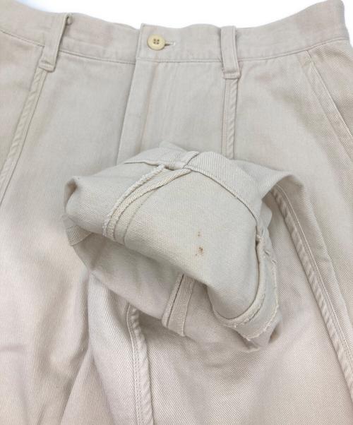 ISSEY MIYAKE MEN（イッセイミヤケメン）ISSEY MIYAKE MEN (イッセイミヤケメン) カツラギパンツ アイボリー サイズ:Ⅿの古着・服飾アイテム