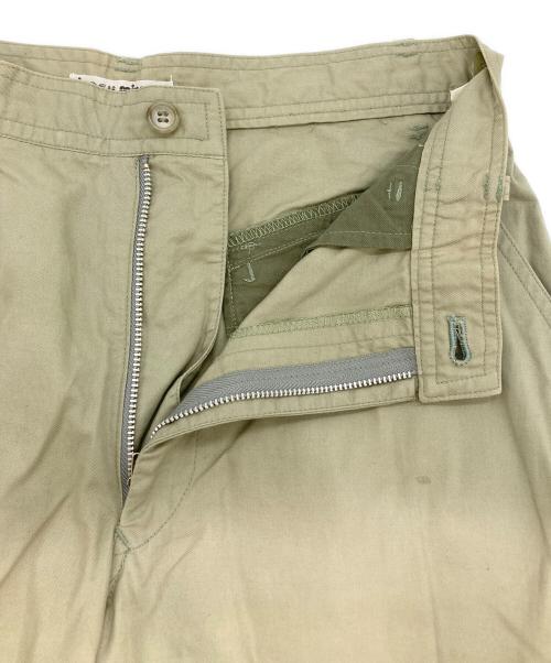 ISSEY MIYAKE MEN（イッセイミヤケメン）ISSEY MIYAKE MEN (イッセイミヤケメン) テーパードパンツ グリーン サイズ:Ｓの古着・服飾アイテム