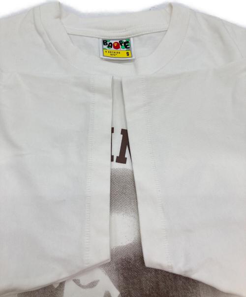 A BATHING APE（アベイシングエイプ）A BATHING APE (アベイシングエイプ) Water Print College Logo Relaxed Fit T-Shirt/プリントTシャツ ホワイト サイズ:Sの古着・服飾アイテム