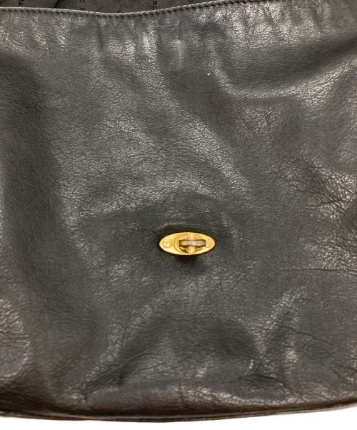 Marc by Marc Jacobs（マークバイマークジェイコブス）Marc by Marc Jacobs (マークバイマークジェイコブス) ターンロックレザーショルダーバッグ ブラックの古着・服飾アイテム