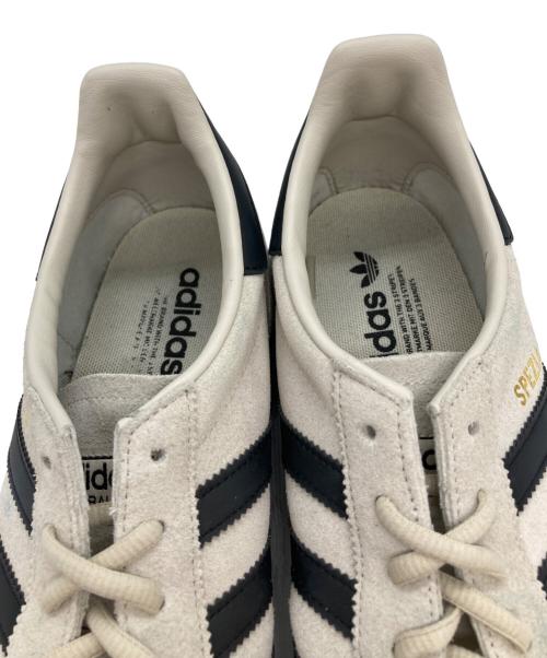 adidas（アディダス）adidas (アディダス) HANDBALL SPEZIAL/ローカットスニーカー アイボリー×ブラック サイズ:US10の古着・服飾アイテム