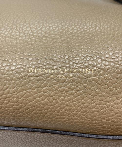 GIANNI CHIARINI（ジャンニ キアリーニ）GIANNI CHIARINI (ジャンニ キアリーニ) 2WAYバッグ ベージュの古着・服飾アイテム