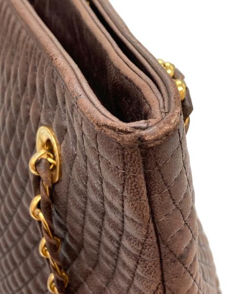 BALLY（バリー）BALLY (バリー) キルティングチェーントートバッグ ブラウンの古着・服飾アイテム