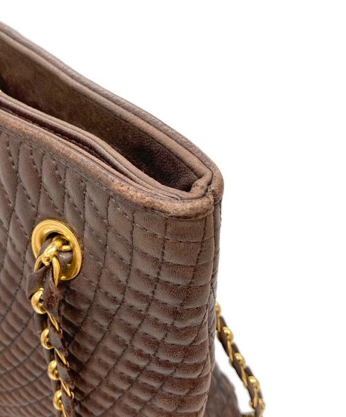 BALLY（バリー）BALLY (バリー) キルティングチェーントートバッグ ブラウンの古着・服飾アイテム