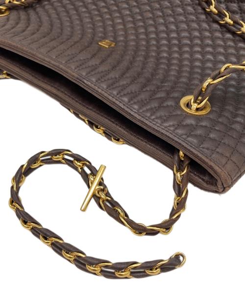 BALLY（バリー）BALLY (バリー) キルティングチェーントートバッグ ブラウンの古着・服飾アイテム