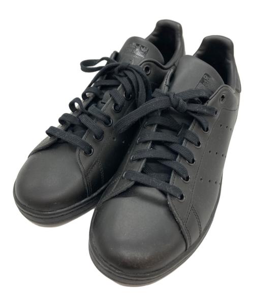 adidas（アディダス）adidas (アディダス) スニーカー ブラック サイズ:26.5の古着・服飾アイテム