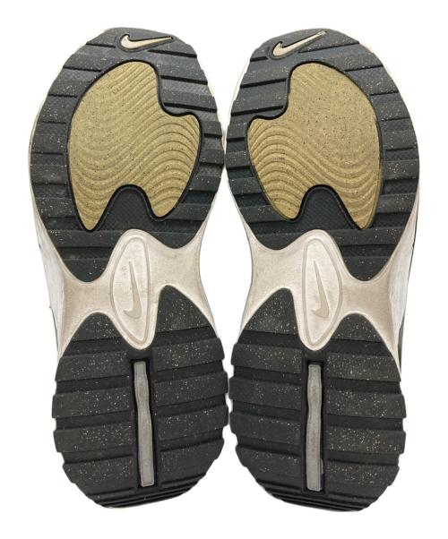NIKE（ナイキ）NIKE (ナイキ) AIR MAX BLISS/ローカットスニーカー ホワイト サイズ:27の古着・服飾アイテム