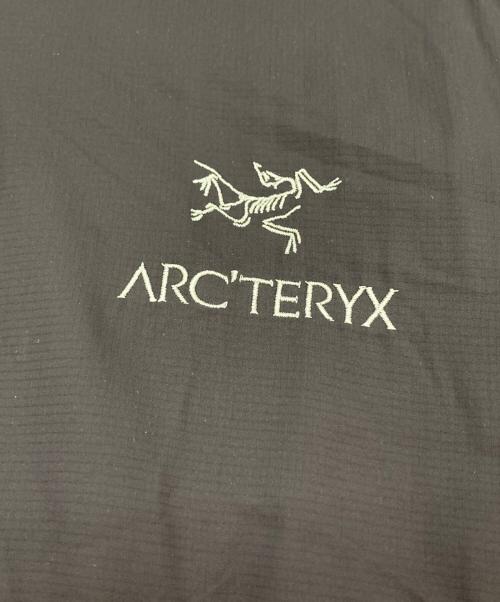 ARC'TERYX（アークテリクス）ARC'TERYX (アークテリクス) ATOM AR HOODY/ダウンジャケット ブラウン サイズ:Ｓの古着・服飾アイテム