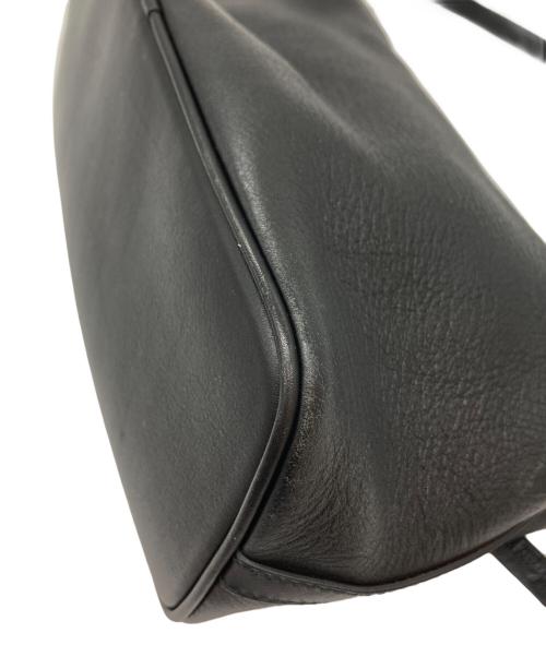 Salvatore Ferragamo（サルヴァトーレ フェラガモ）Salvatore Ferragamo (サルヴァトーレ フェラガモ) レザーワンショルダーバッグ ブラックの古着・服飾アイテム