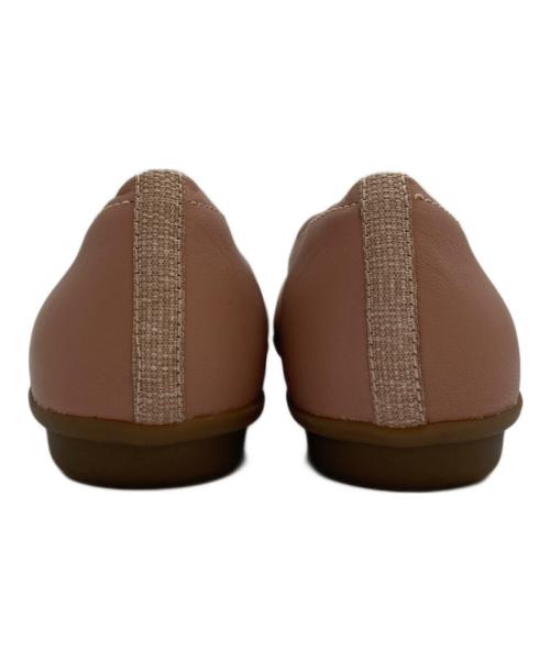 CLARKS（クラークス）CLARKS (クラークス) Gracelin Vail/フラットシューズ ピンク サイズ:24 未使用品の古着・服飾アイテム