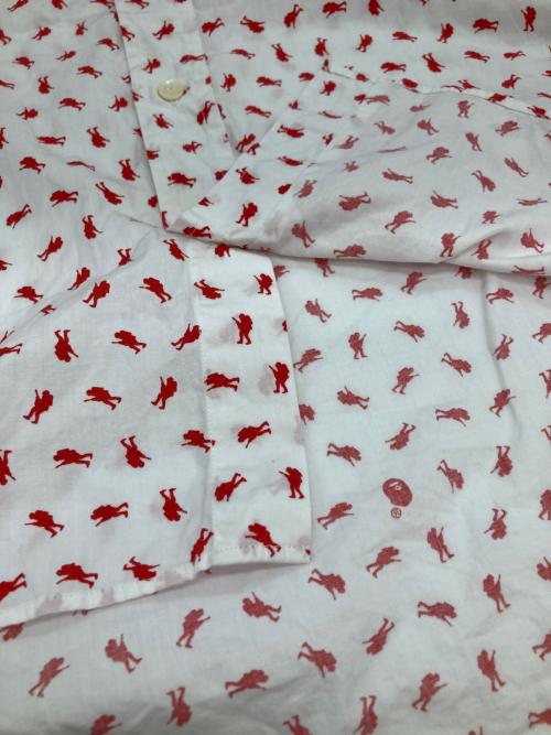 A BATHING APE（アベイシングエイプ）A BATHING APE (アベイシングエイプ) ソルジャー総柄シャツ ホワイト×レッド サイズ:Lの古着・服飾アイテム