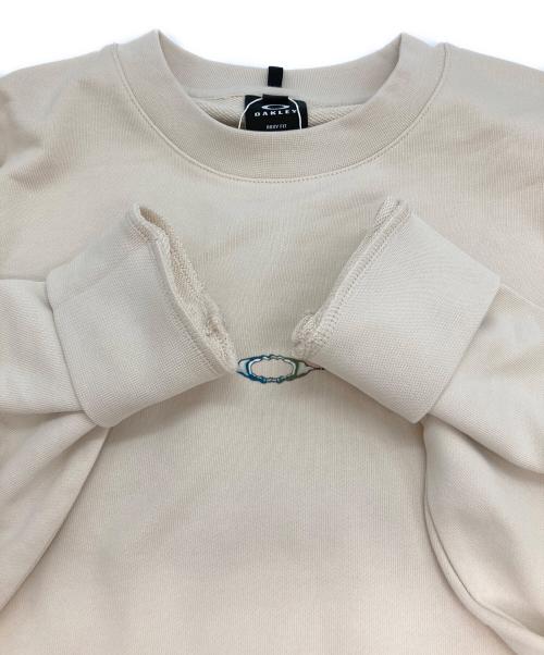 OAKLEY（オークリー）OAKLEY (オークリー) STACK METAL SWEATSHIRT ベージュ サイズ:Ⅼの古着・服飾アイテム
