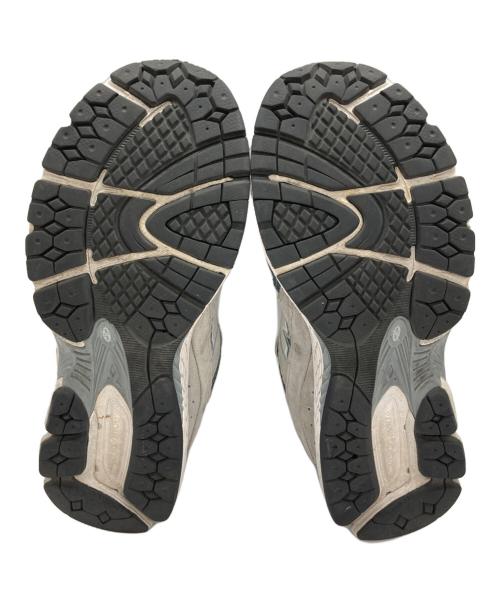 NEW BALANCE（ニューバランス）NEW BALANCE (ニューバランス) M2002 スニーカー グレー サイズ:23.5の古着・服飾アイテム