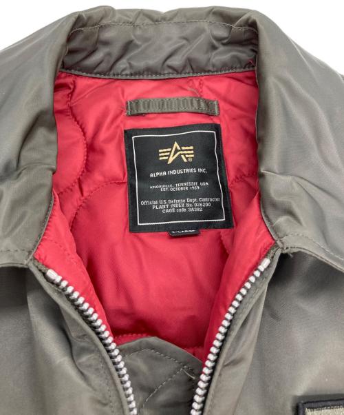 ALPHA（アルファ）ALPHA (アルファ) CWU-45/P パッチカスタム フライトジャケット カーキ サイズ:XLの古着・服飾アイテム