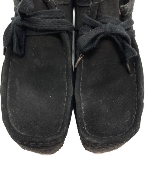 CLARKS（クラークス）CLARKS (クラークス) ワラビーシューズ ブラック サイズ:UK8 1/2の古着・服飾アイテム