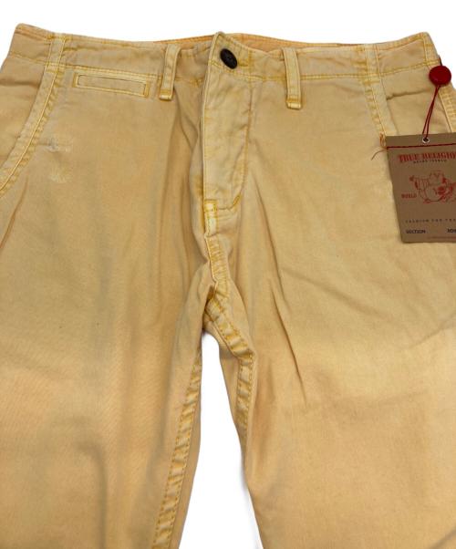 TRUE RELIGION（トゥルー レリジョン）TRUE RELIGION (トゥルー レリジョン) ダメージ加工チノパン GENO イエロー サイズ:81cm(W32) 未使用品の古着・服飾アイテム