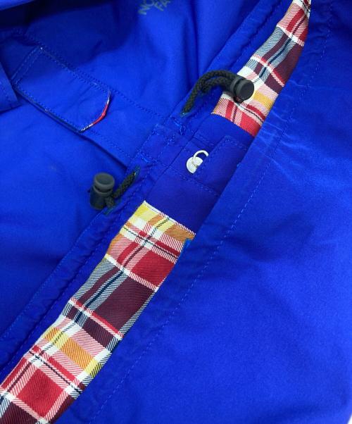 THE NORTH FACE（ザ ノース フェイス）THE NORTH FACE (ザ ノース フェイス) eYe COMME des GARCONS JUNYAWATANABE MAN (アイ コム デ ギャルソン ジュンヤ ワタナベ マン) マウンテンパーカー ブルー サイズ:Ｓの古着・服飾アイテム