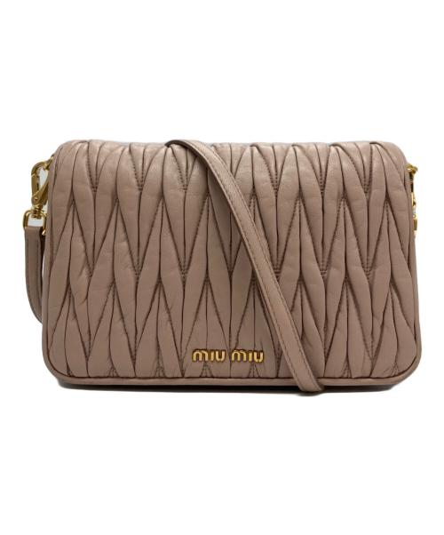 MIU MIU（ミュウミュウ）MIU MIU (ミュウミュウ) マテラッセ ショルダーバッグ ピンク サイズ:-の古着・服飾アイテム