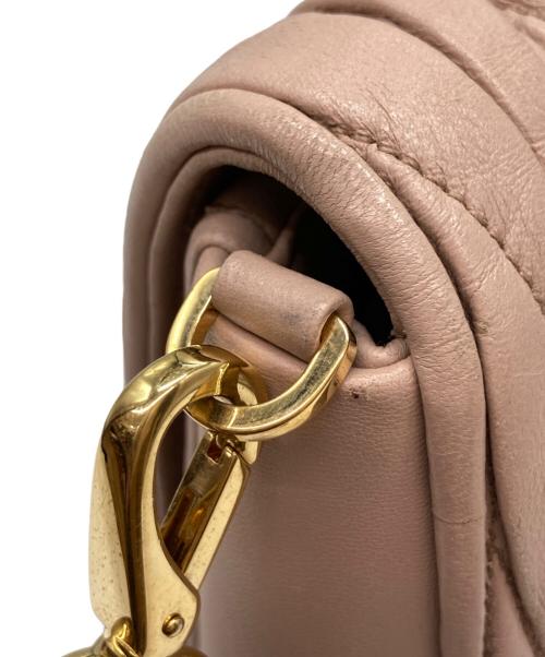 MIU MIU（ミュウミュウ）MIU MIU (ミュウミュウ) マテラッセ ショルダーバッグ ピンク サイズ:-の古着・服飾アイテム