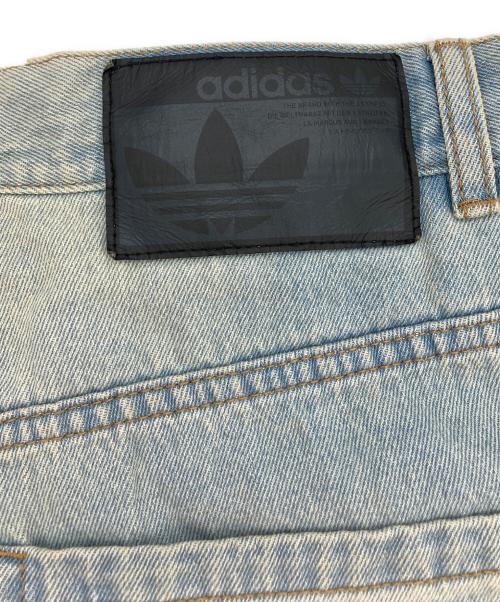 adidas（アディダス）adidas (アディダス) Adileniumシーズン3ルーズフィットデニムパンツ インディゴ サイズ:81㎝（W32） 未使用品の古着・服飾アイテム